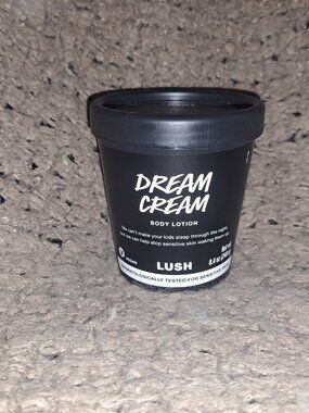 LUSH-DREAM CREAM-NEW-BODY LOTION 8.4oz.-Sensitive Skin-Expiry 22-07-27